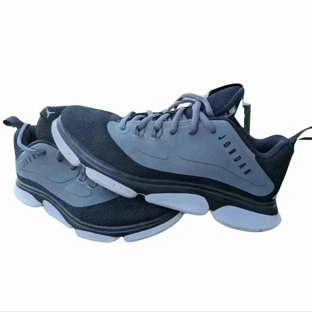 Nike Air Jordan Impact Trainers the original Big Kid Size 7Y Black/Grey Color.